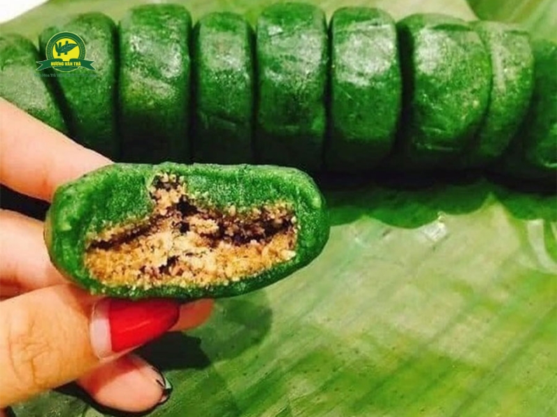 Bánh lá ngải đặc sản Thái Nguyên