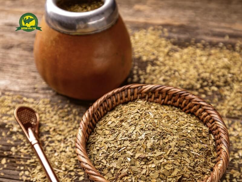 Trà Maté là một loại trà phổ biến ở Nam Mỹ