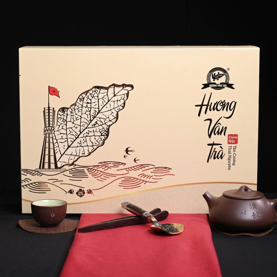 Hộp quà tặng ấm chén và trà Hương Vân 1