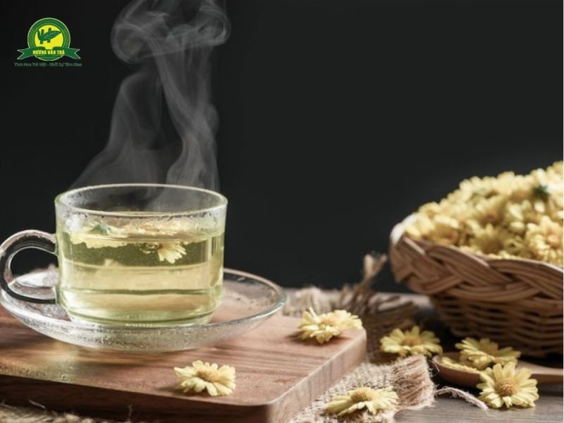 Trà Hoa Cúc – loại trà thảo mộc thanh nhẹ, dịu dàng 