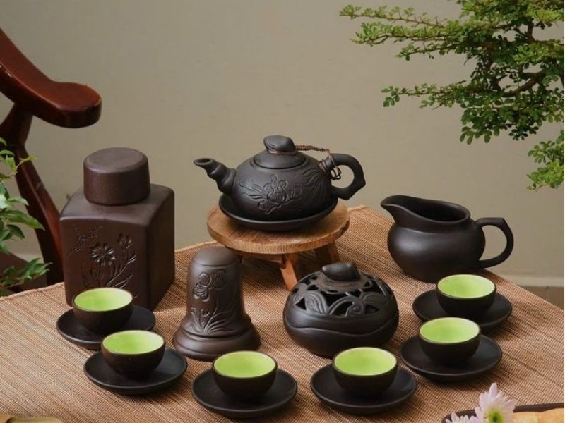 Bộ ấm chén Tử Sa
