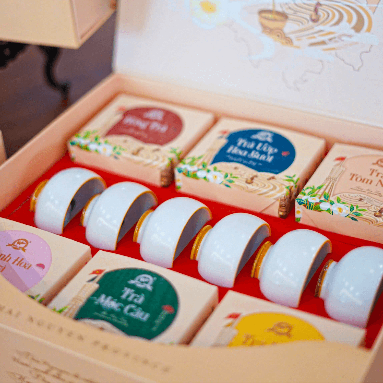 Trà Lục Bảo (1)